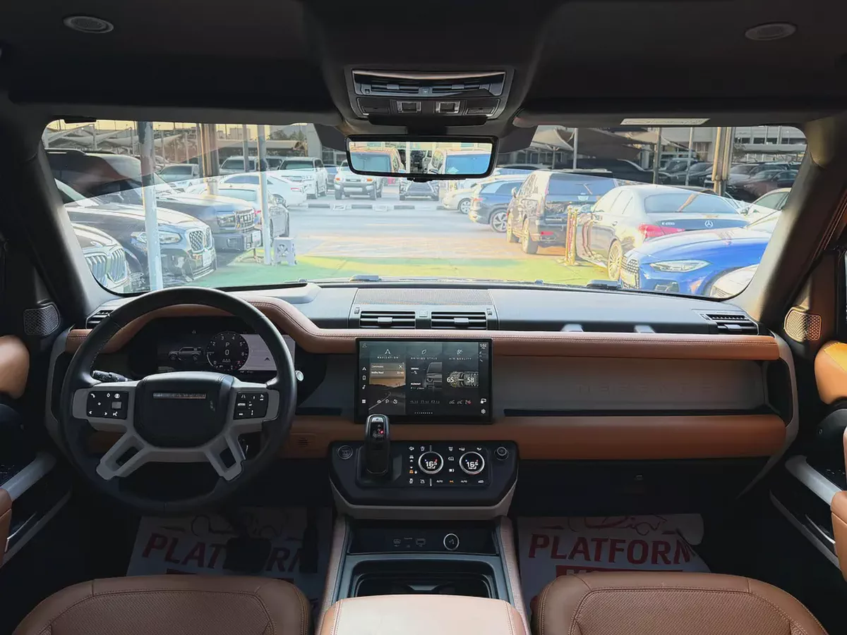 Land Rover Defender 110 HSE P400 | GCC Specs | under warranty-6-6
