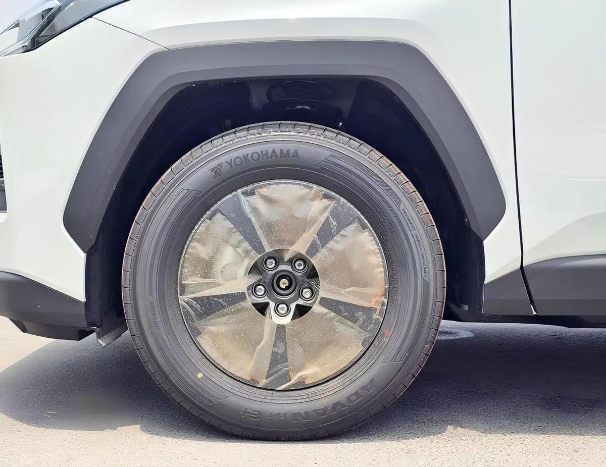 Toyota RAV4 LE || 2.0L PETROL V4 AWD | 10.5" TOUCHSCREEN DISPLAY | REAR CAMERA (CODE # RVPLEF)-13-0