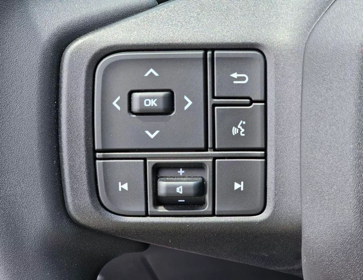 Toyota RAV4 LE || 2.0L PETROL V4 AWD | 10.5" TOUCHSCREEN DISPLAY | REAR CAMERA (CODE # RVPLEF)-22-0