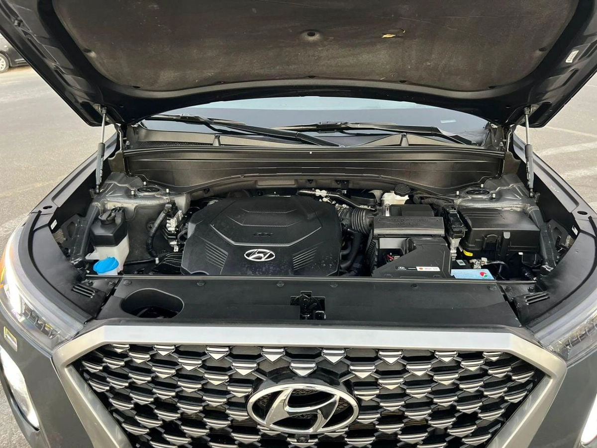 Hyundai Palisade 2022  Hyundai Palisade Calligraphy Edition Full Option Panoramic View - 360* 5 CAM - HUD - 3.8L  V6-20-0