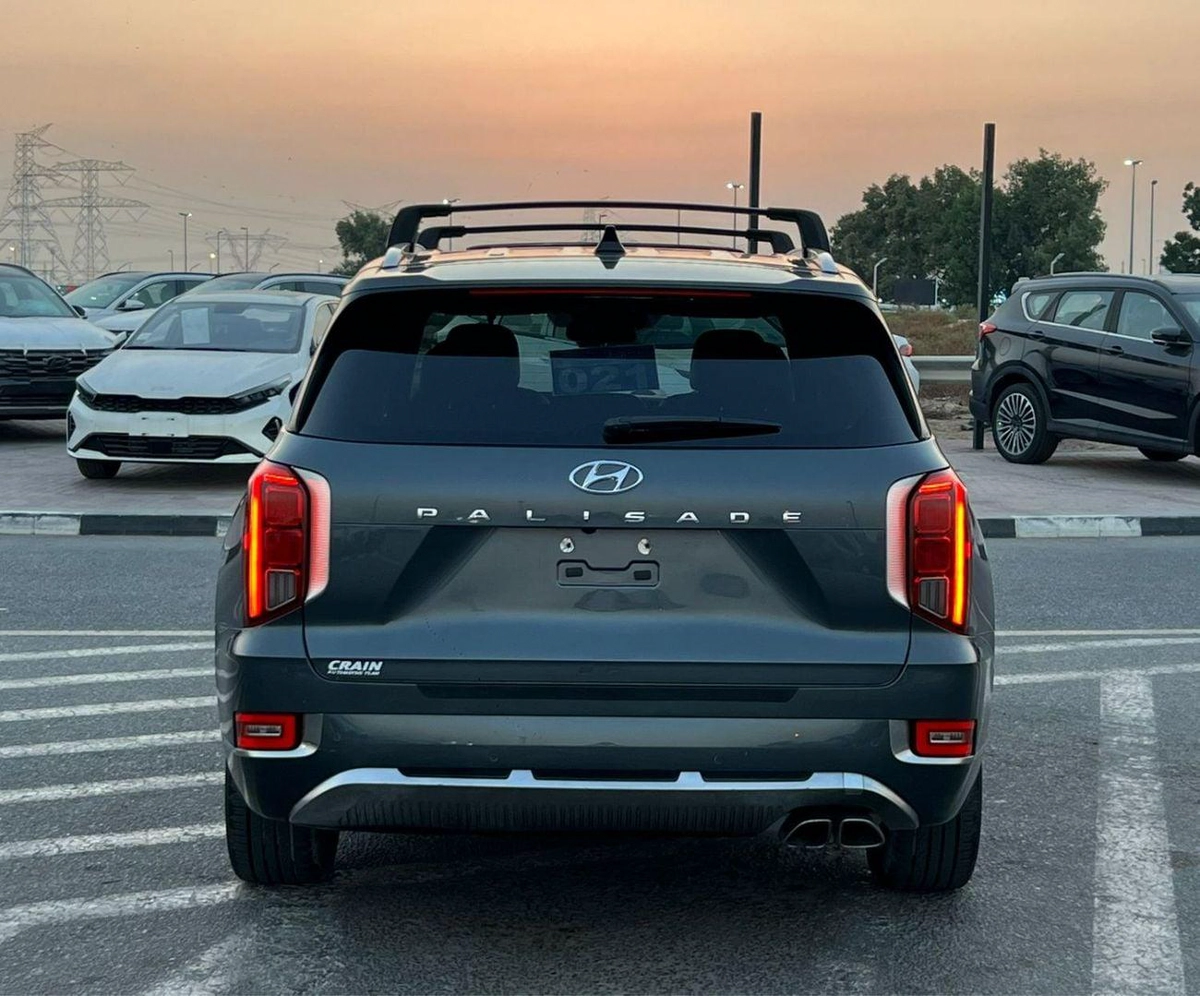 Hyundai Palisade 2022  Hyundai Palisade Calligraphy Edition Full Option Panoramic View - 360* 5 CAM - HUD - 3.8L  V6-7-0
