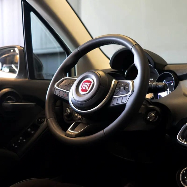 AED 957 pm • 0% Downpayment • Fiat 500X Cross Look • 1 Year Warranty