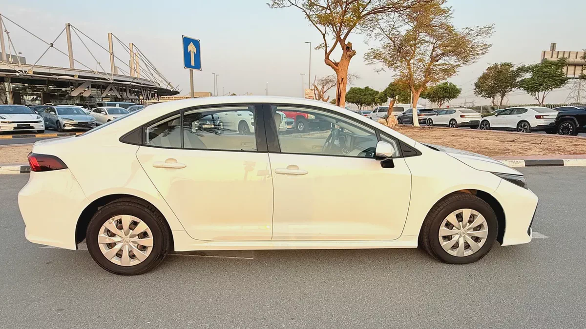 Toyota Corolla 2022 XLI 1.6L GCC Specs - Excellent Condition-2-2