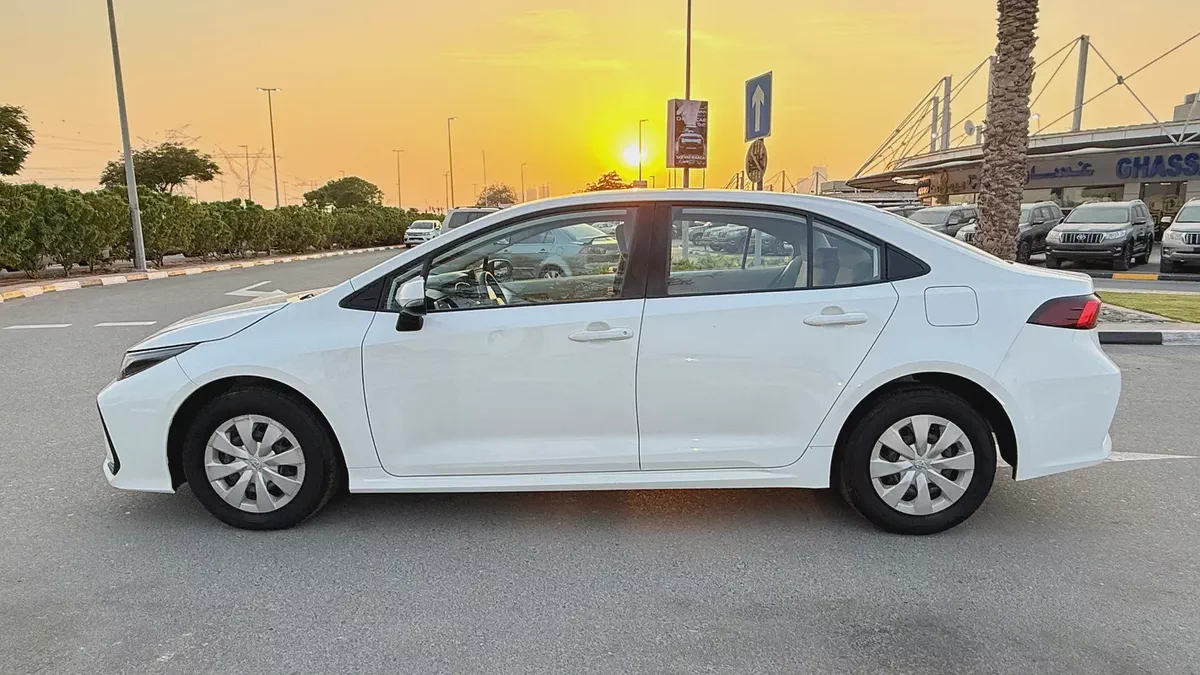 Toyota Corolla 2022 XLI 1.6L GCC Specs - Excellent Condition-4-4