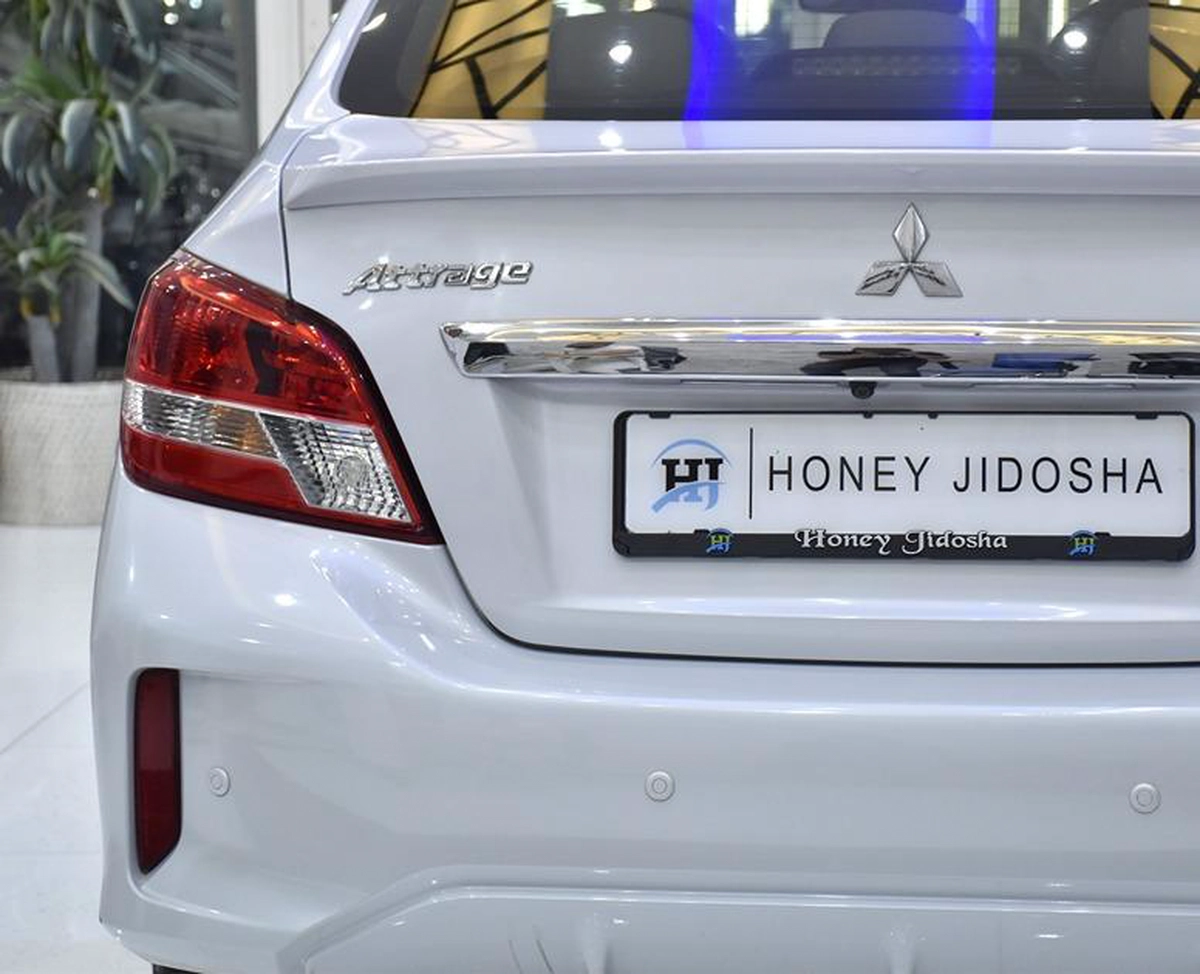 Mitsubishi Attrage ( 2021 Model ) in White Color GCC Specs-5-5