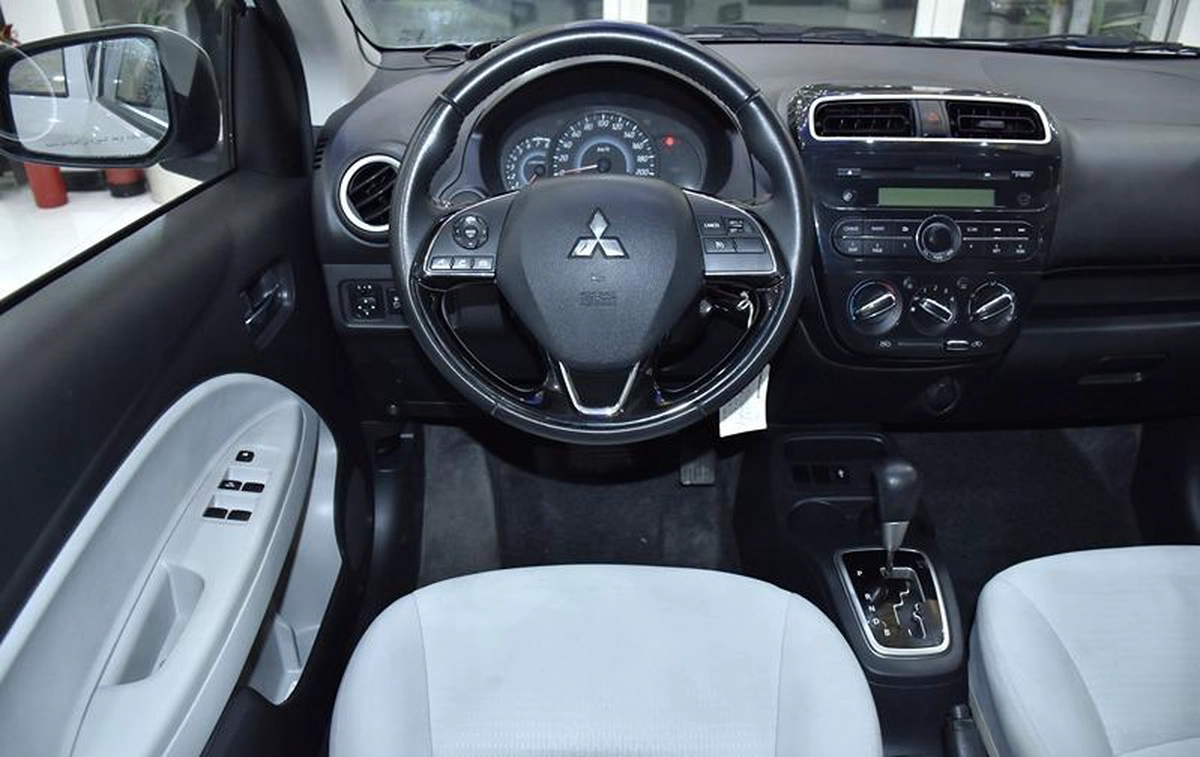 Mitsubishi Attrage ( 2021 Model ) in White Color GCC Specs