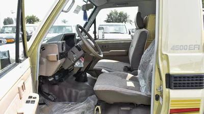 Toyota Land Cruiser Pick Up Classic  4.5L V8  Double Tank-5