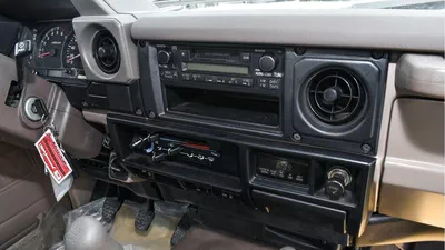 Toyota Land Cruiser Pick Up Classic  4.5L V8  Double Tank-8
