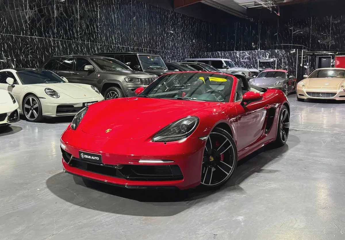 GCC | Full PPF by Porsche | Ceramic Coating | Ali E Sons Warranty 2030 | Ali E Sons Service 2028