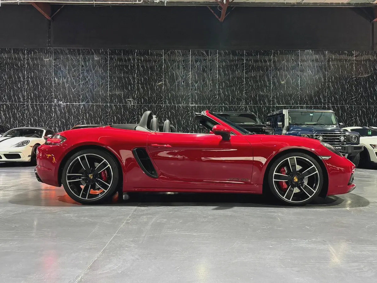 GCC | Full PPF by Porsche | Ceramic Coating | Ali E Sons Warranty 2030 | Ali E Sons Service 2028-5-5