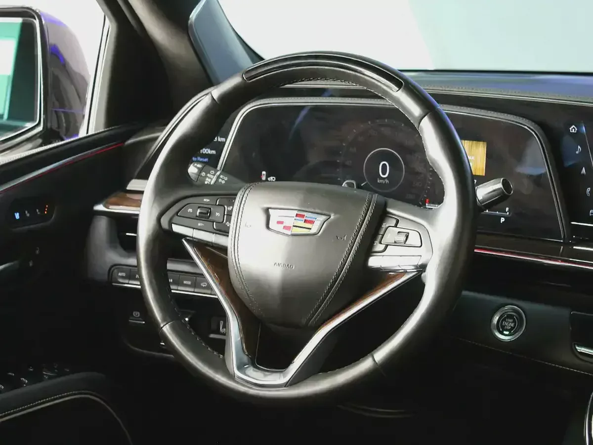 2022 - Cadillac Escalade Sport Platinum-16-16