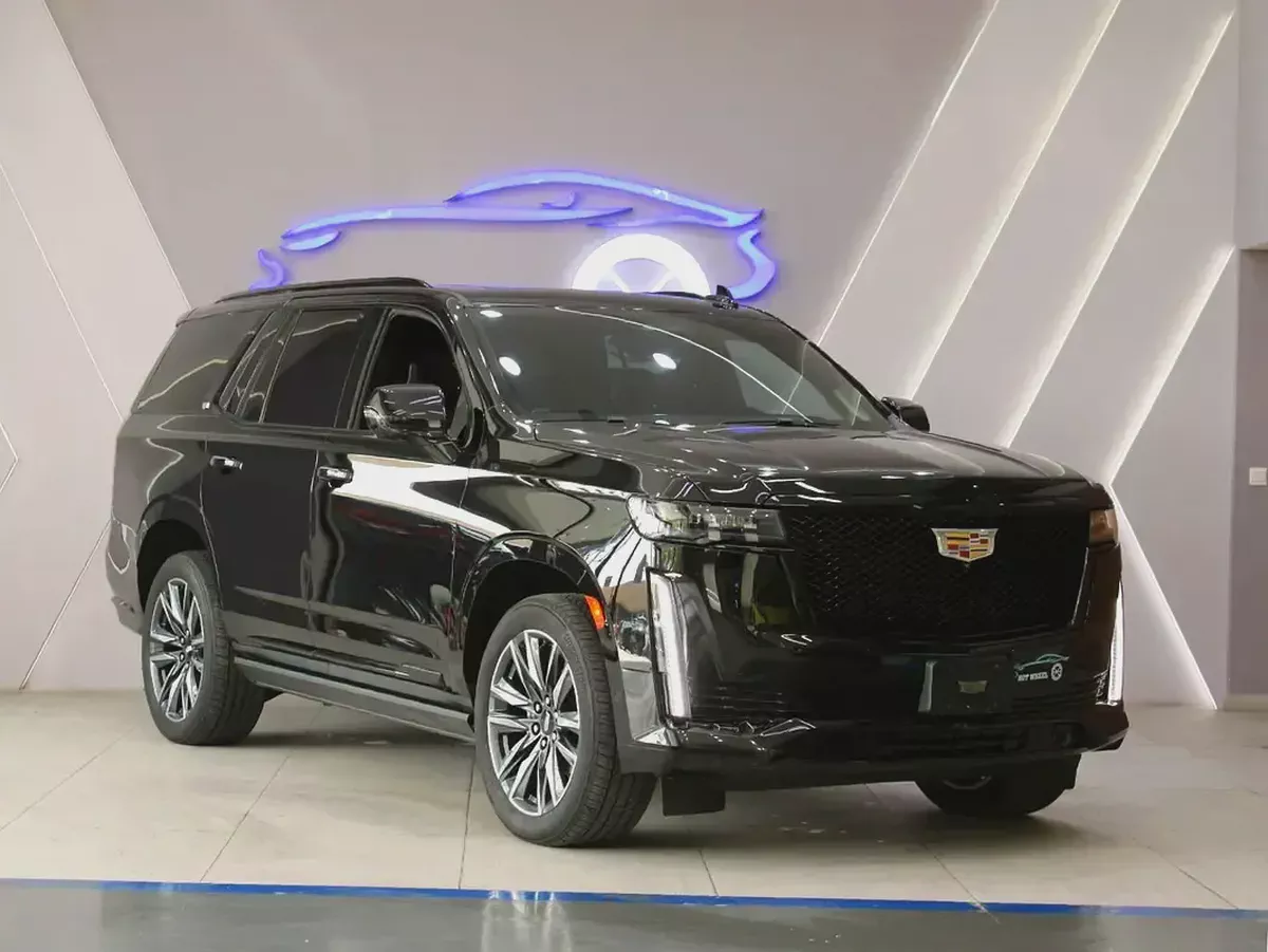 2022 - Cadillac Escalade Sport Platinum-1-1