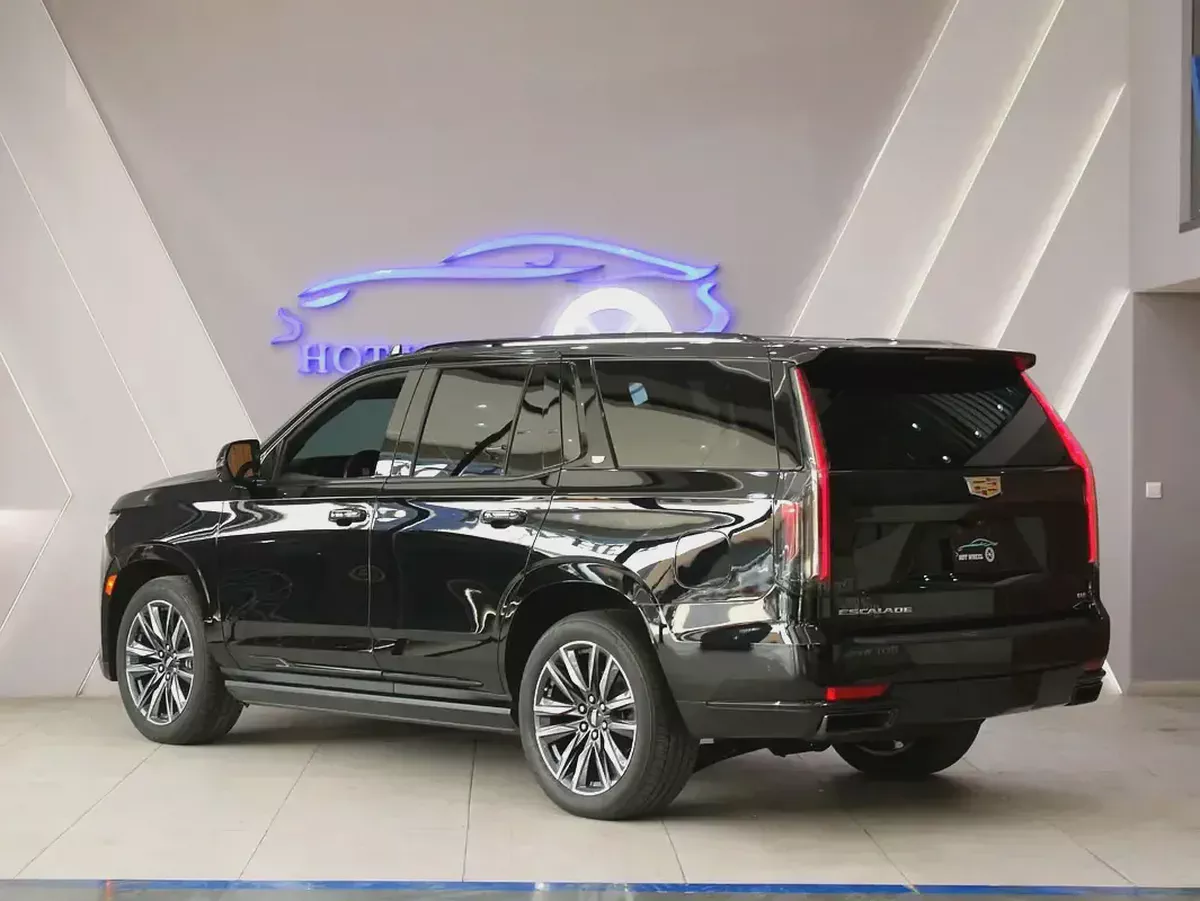 2022 - Cadillac Escalade Sport Platinum-4-4