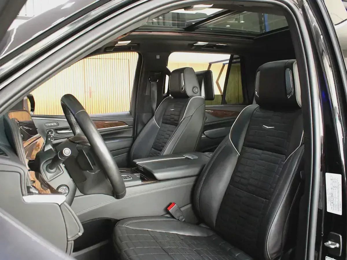 2022 - Cadillac Escalade Sport Platinum-8-8