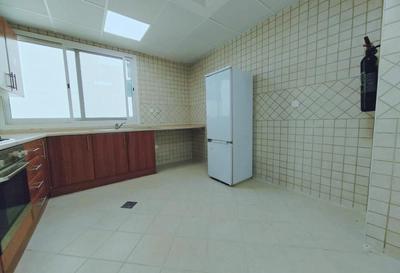 Apartment for rent in Saleh Bin Lahej Building, Oud Metha-5