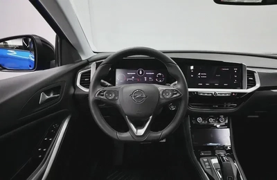 Opel Grandland X-11