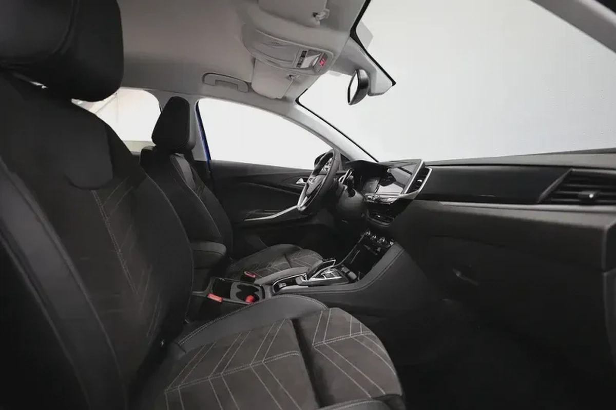 Opel Grandland X-6-6