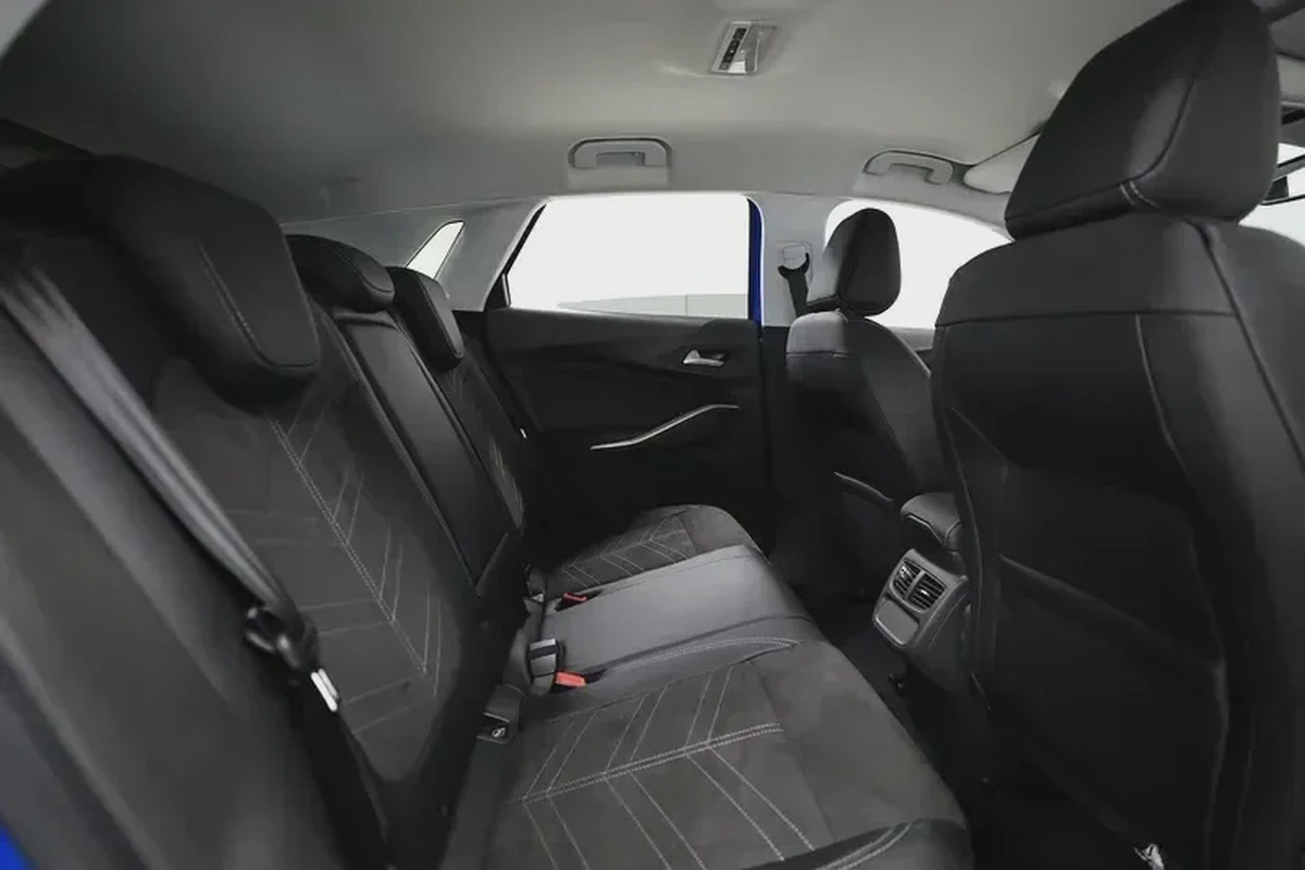 Opel Grandland X-7-7