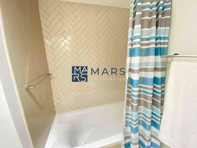 The Lavish Fully Furnished Studio For Rent in Uptown-9