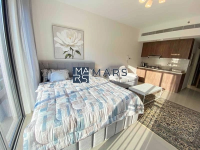 The Lavish Fully Furnished Studio For Rent in Uptown-3