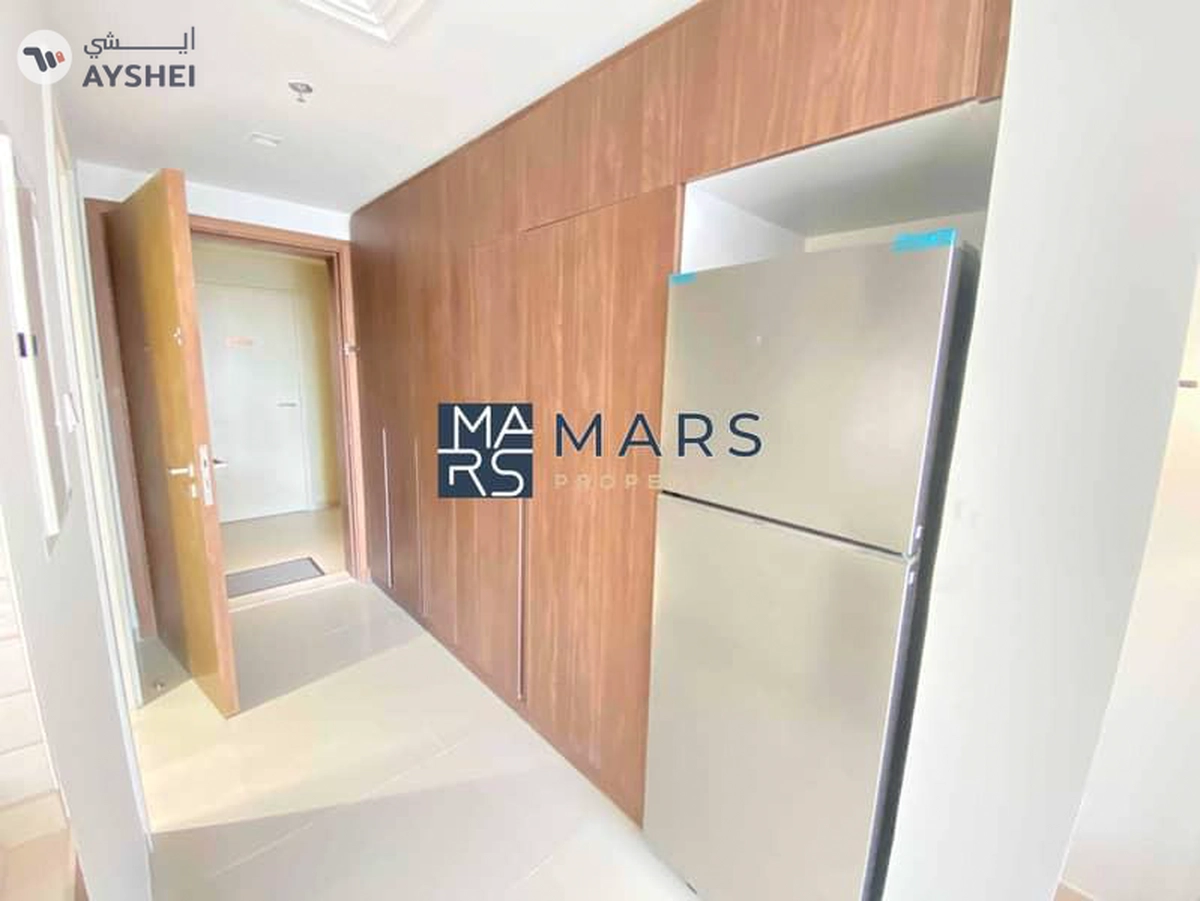 The Lavish Fully Furnished Studio For Rent in Uptown-8-8
