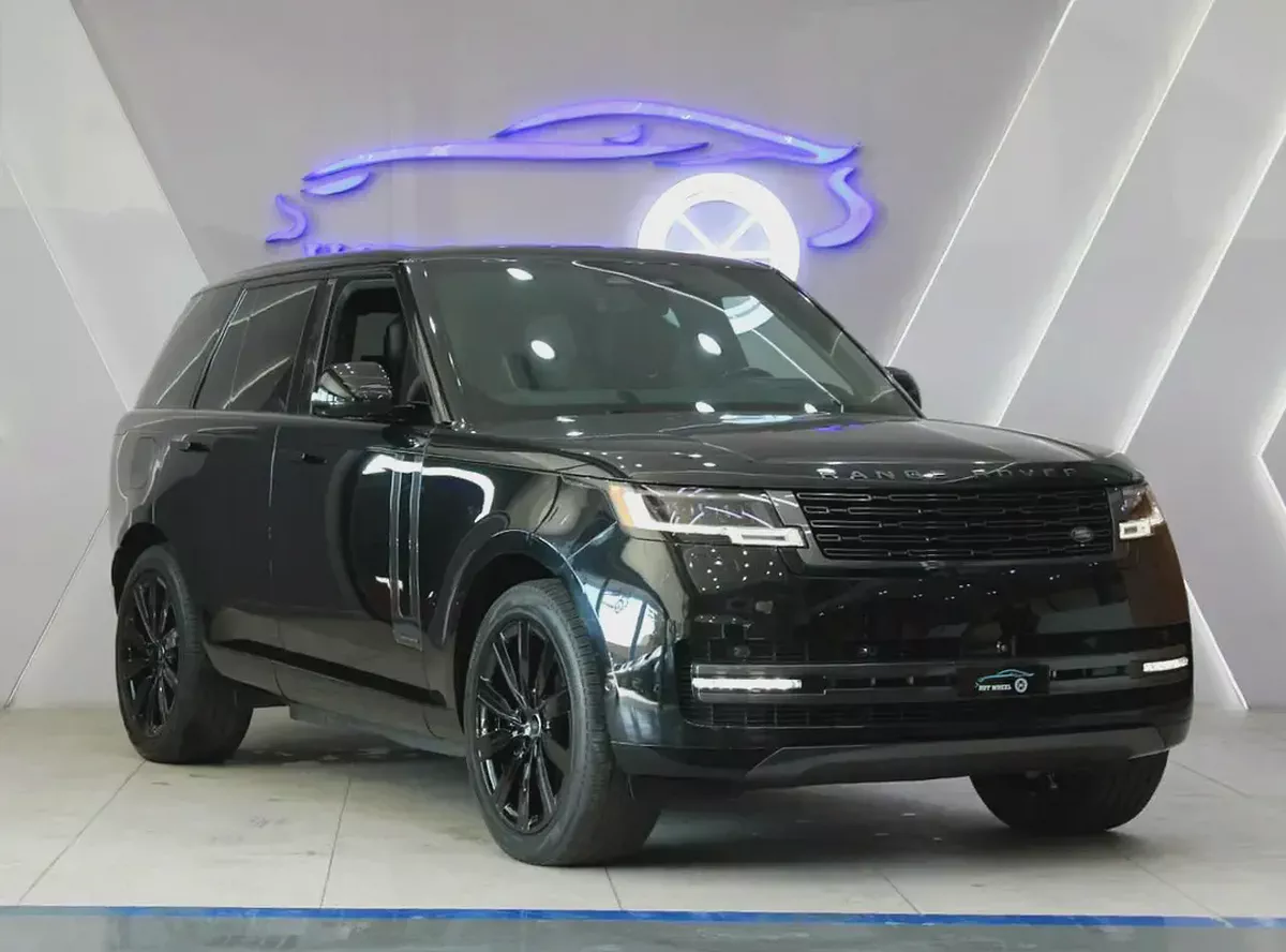 2024 - Range Rover Vogue Autobiography P550e - Hybrid for 444,000.00 AED-1-1