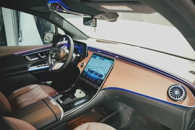 2023 Mercedes-Benz EQE 350 4MATIC | GCC Specs | Low Mileage-7