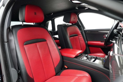 Rolls-Royce Ghost Black Badge-12