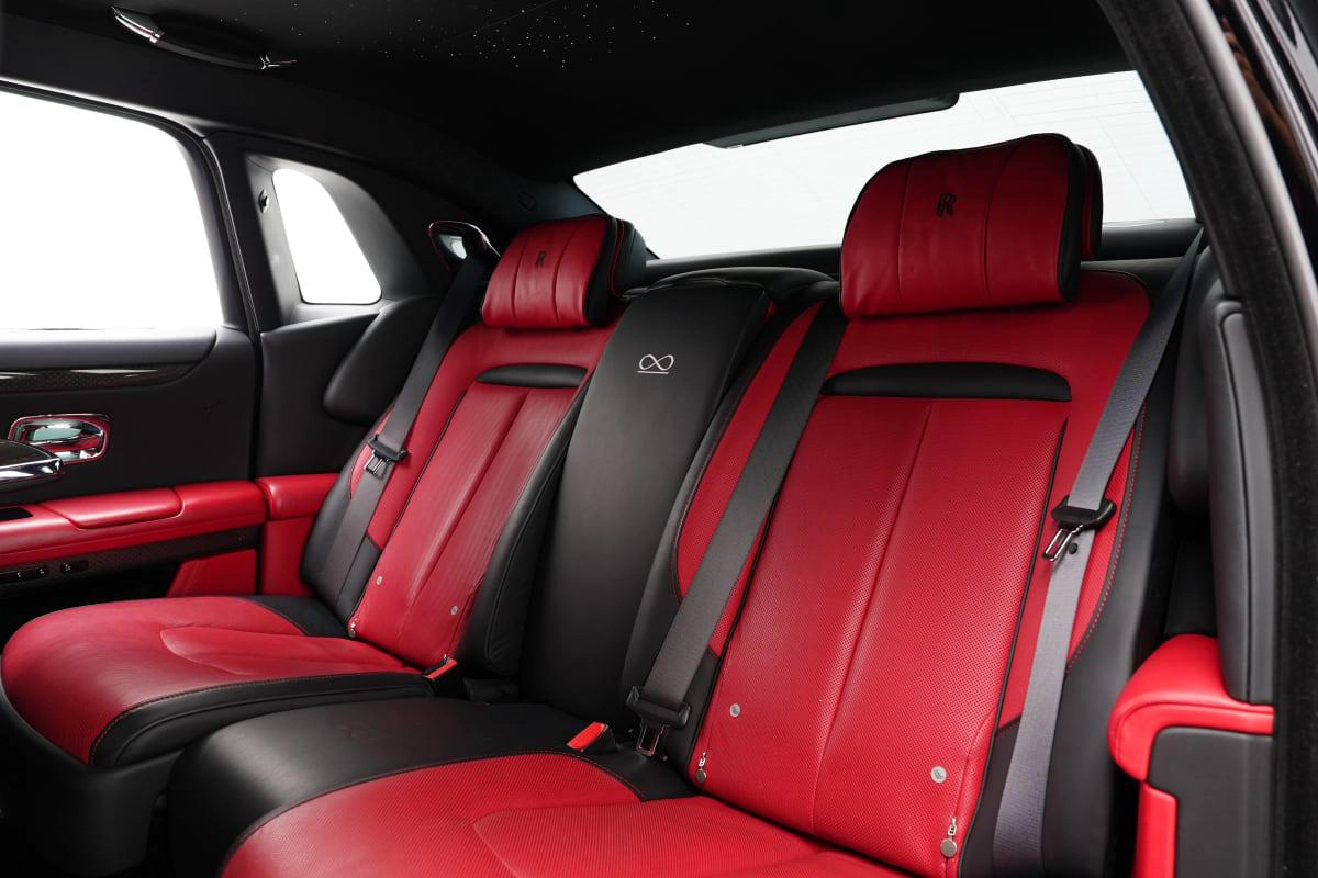 Rolls-Royce Ghost Black Badge-4-4