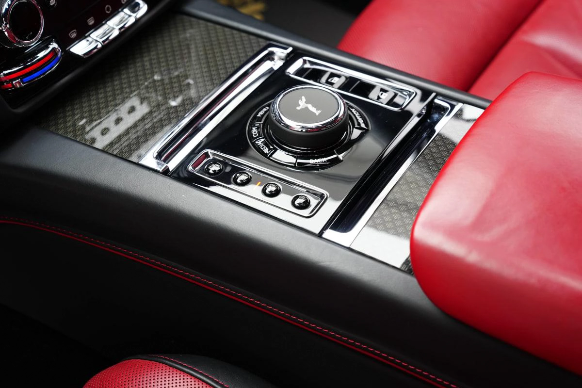 Rolls-Royce Ghost Black Badge-14-14