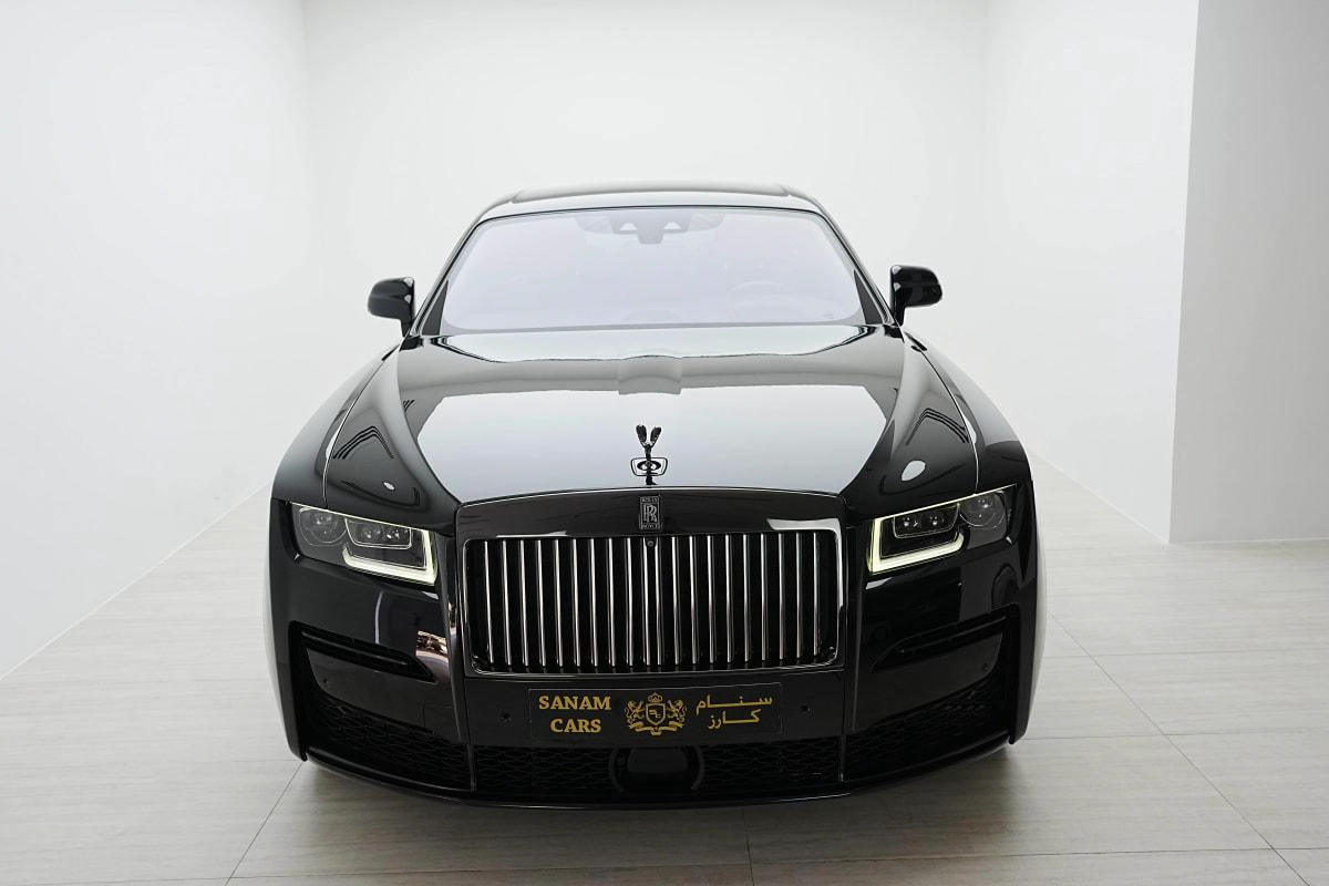 Rolls-Royce Ghost Black Badge-13-13