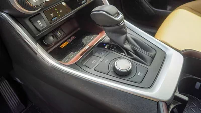 Toyota RAV4 VXR HEV HEV 4WD 2.5L Saudi specs-7