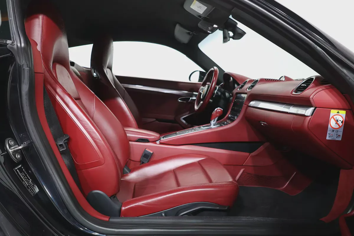 Porsche Cayman S 2018 | GCC Specs | FULL SERVICE HISTORY I PERFECT CONDATION I ACCIDENTS FREE-11-11