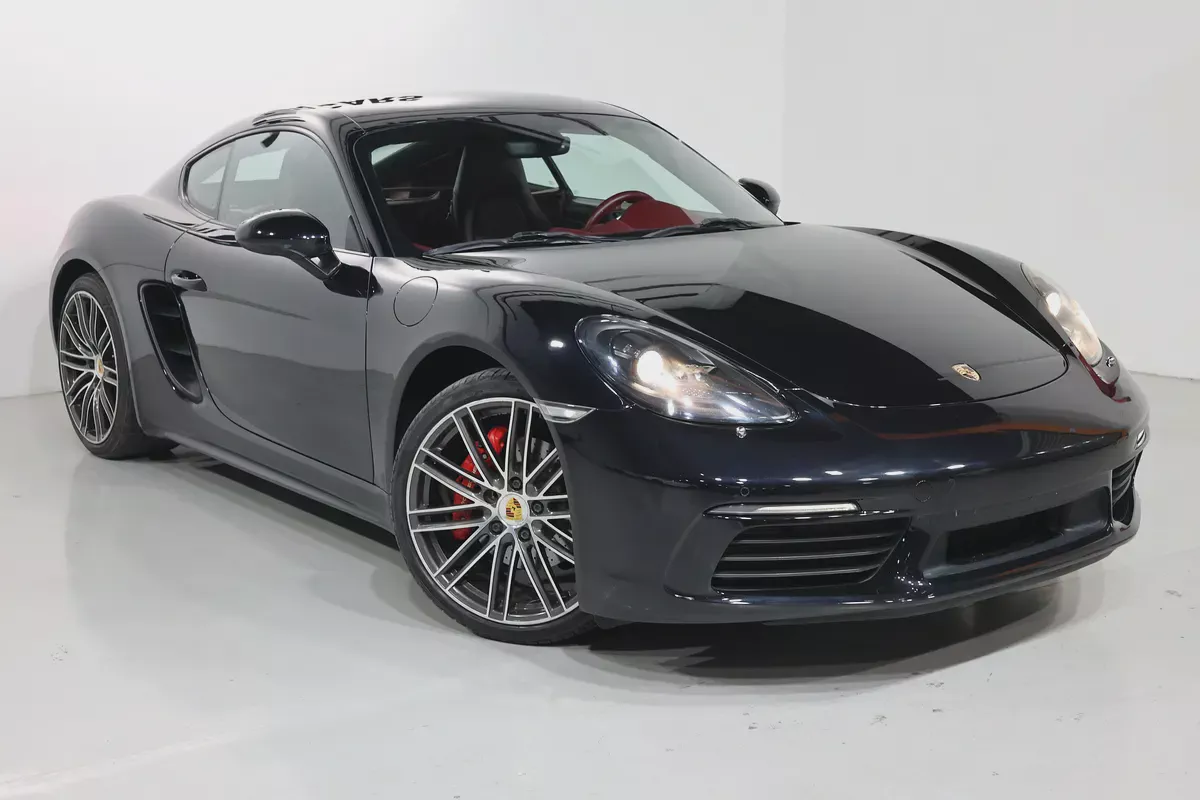 Porsche Cayman S 2018 | GCC Specs | FULL SERVICE HISTORY I PERFECT CONDATION I ACCIDENTS FREE