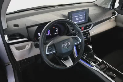 Toyota Veloz GX 2025 GCC Specs-16000km-brand new-9