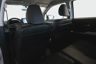 Toyota Veloz GX 2025 GCC Specs-16000km-brand new-14