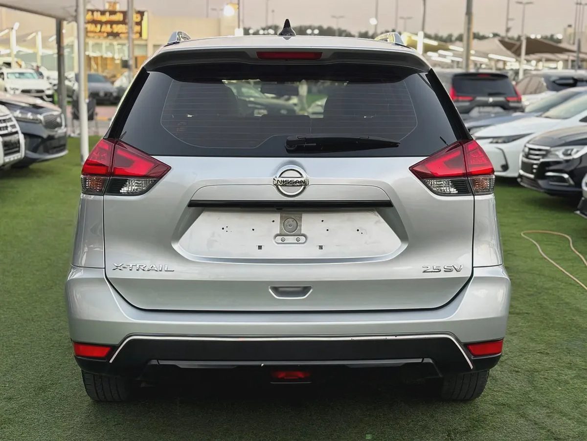 NISSAN X-TRAIL—2018–7 SEAT GCC—FREE ACCIDENT—FULL OPTIONS—LOW MILAGE—EXCELLENT CONDITION-3-3