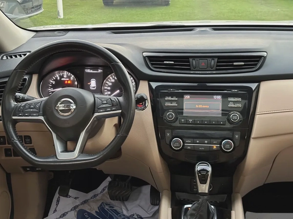 NISSAN X-TRAIL—2018–7 SEAT GCC—FREE ACCIDENT—FULL OPTIONS—LOW MILAGE—EXCELLENT CONDITION