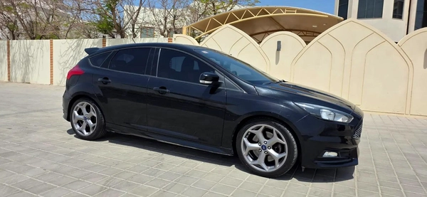 2015-Ford focus ST -Manual Transmission-Excellent Condition