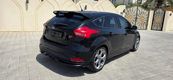 2015-Ford focus ST -Manual Transmission-Excellent Condition