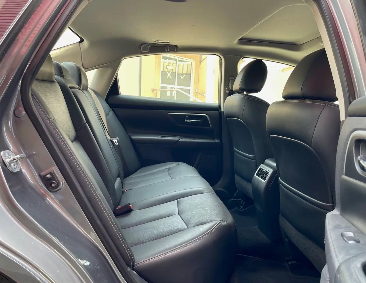Nissan Altima SL V6 3.5l-10-0