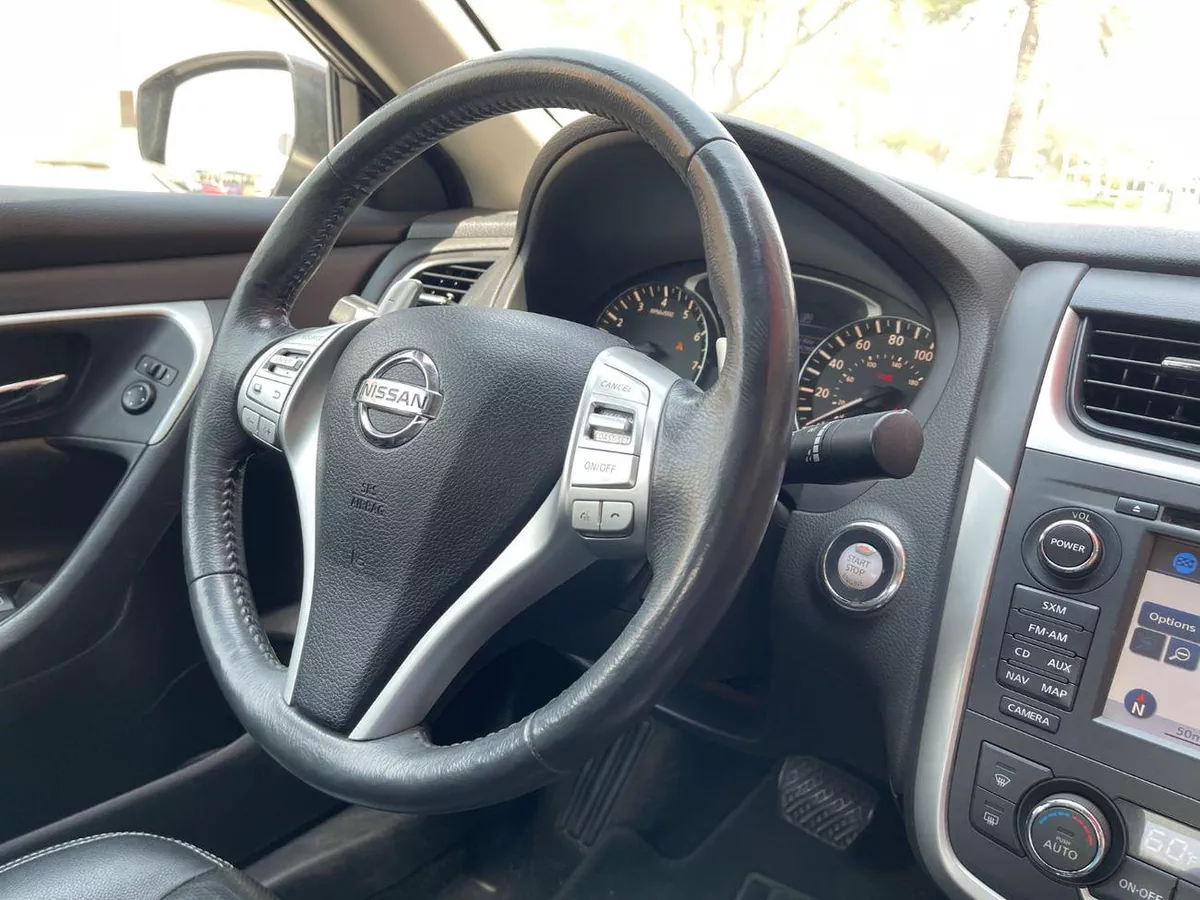 Nissan Altima SL V6 3.5l-6-0