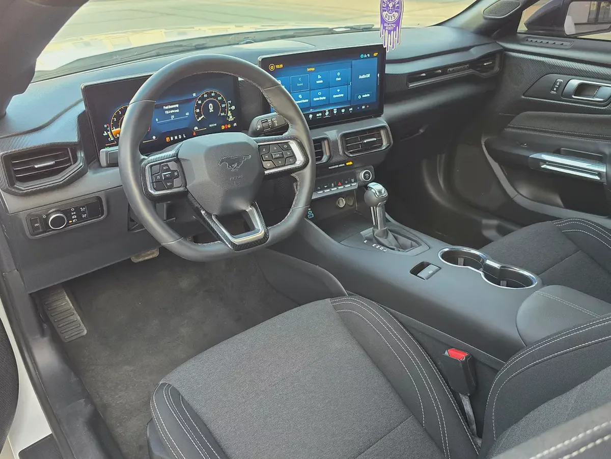 Ford Mustang Ecoboost Premium 2025 American Specs-9-9
