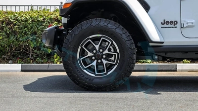 ( 5 Years Warranty + 3 Years Service ) 2025 Jeep Wrangler Rubicon 2.0L Turbo 4x4 GCC-18