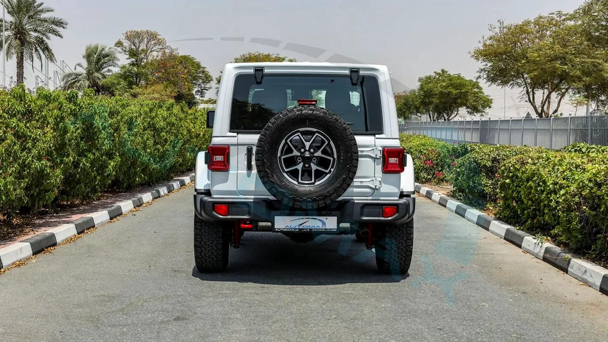 ( 5 Years Warranty + 3 Years Service ) 2025 Jeep Wrangler Rubicon 2.0L Turbo 4x4 GCC-11-11