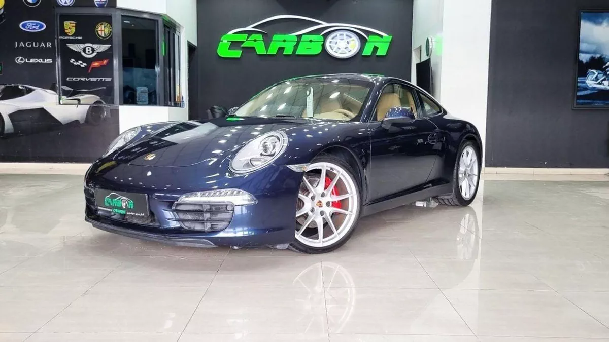 Porsche 911 CARRERA PORSCHE CARRERA 2013 GCC WITH 68K KM FULL PORSCHE SERVICE HISTORY IN GOOD CONDITION FOR 220K AED