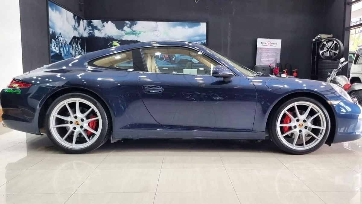 Porsche 911 CARRERA PORSCHE CARRERA 2013 GCC WITH 68K KM FULL PORSCHE SERVICE HISTORY IN GOOD CONDITION FOR 220K AED-5-0
