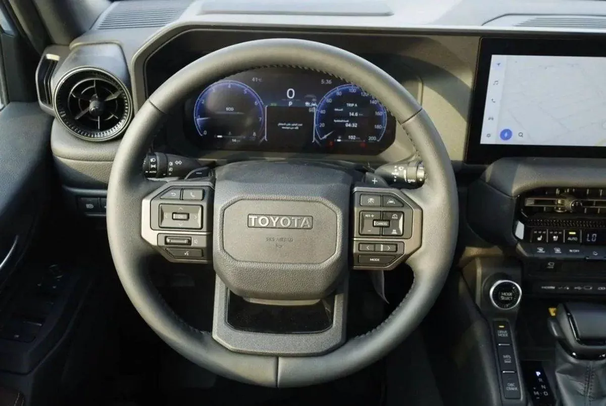 Toyota Prado VXR PRADO FULL OPTION PETROL VXR 2.4T-6-0