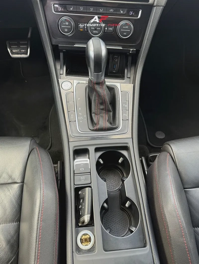 2015 Volkswagen Golf GTI Mk7 | GCC Specs | Well Maintained-10