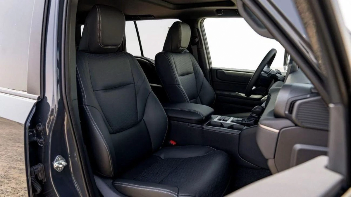 Toyota Prado 250 WX+ LUXURY 2.8D AT MY2025 - BLACK-4-4